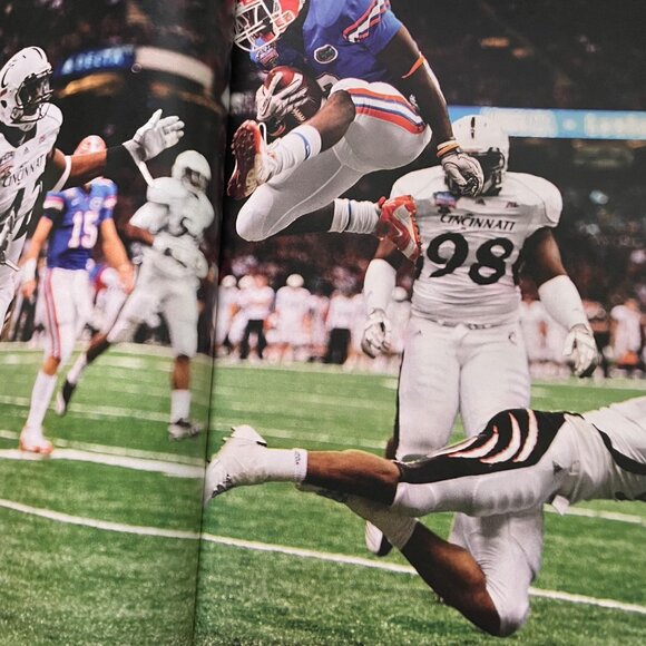 Sports Illustrated Magazine u January 11 2010 Vol 112 No 1 NFL Playoff Preview - Picture 6 of 9